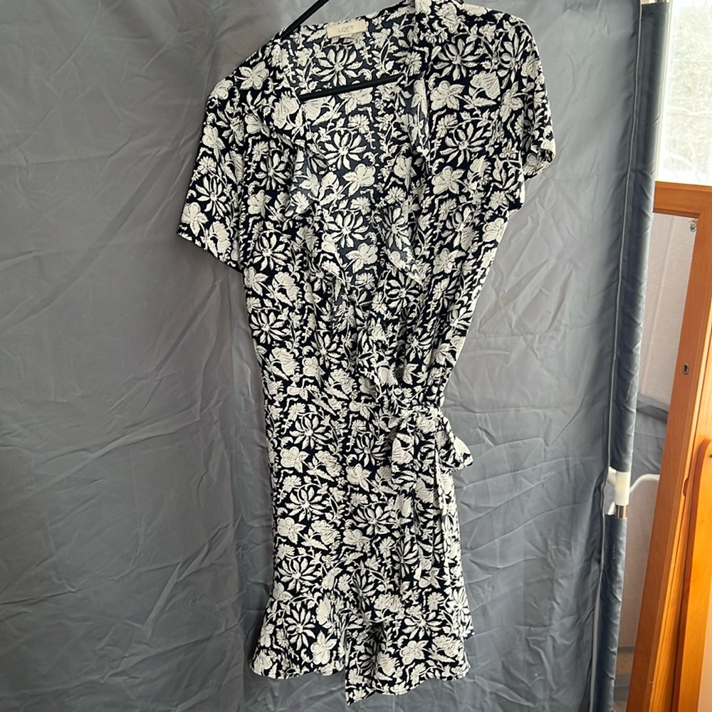 Loft wrap dress size medium